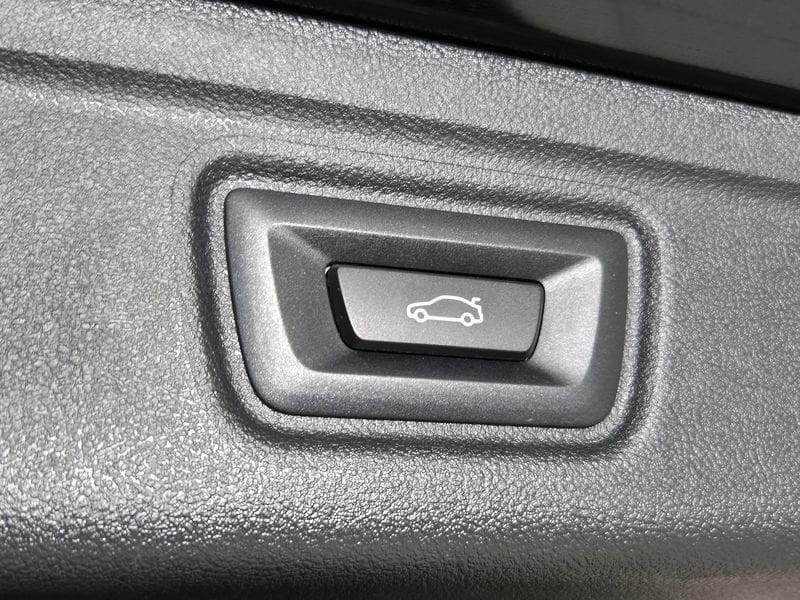 BMW Serie 3 G21 2022 Touring 320d Touring mhev 48V xdrive MSport Pro auto