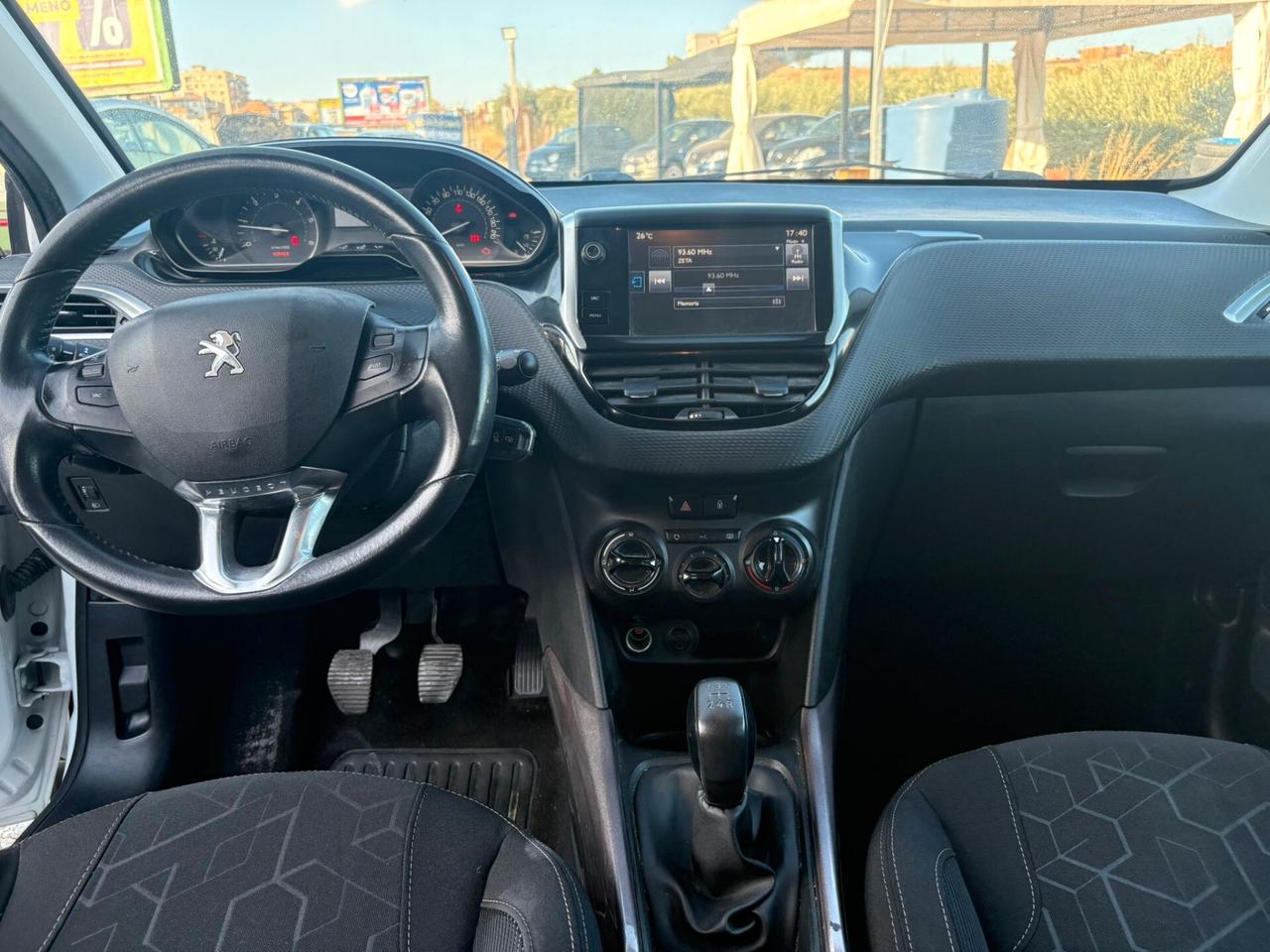 Peugeot 2008 BlueHDi 100 S&S Allure