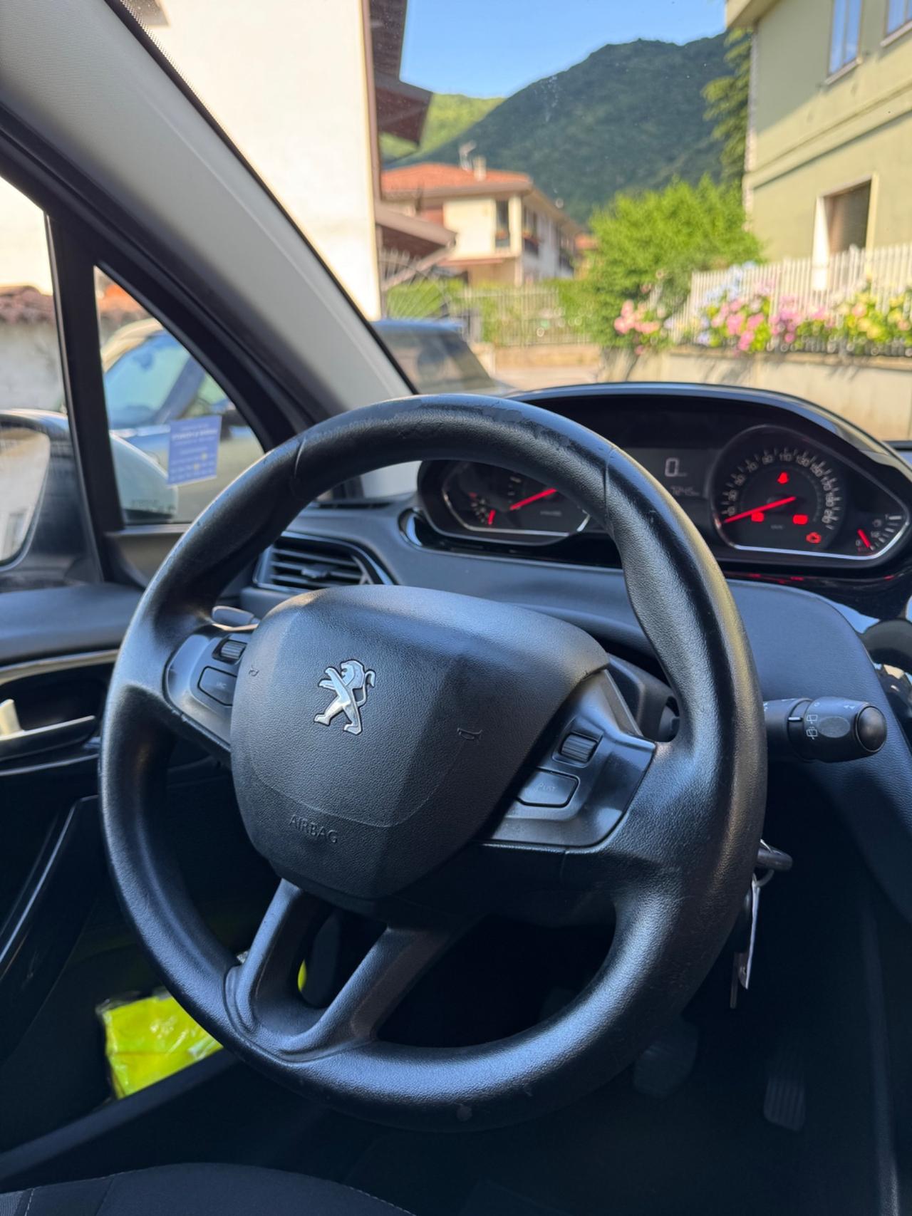 Peugeot 208 1.4 HDi 68 CV 3 porte Active