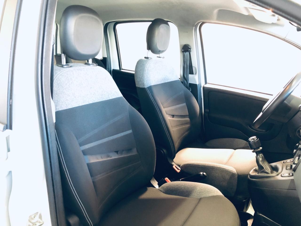 Fiat Panda Hybrid City Life bianca neopante