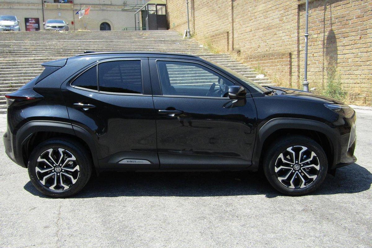 TOYOTA Yaris Cross 1.5 Hybrid 5p. E-CVT Trend