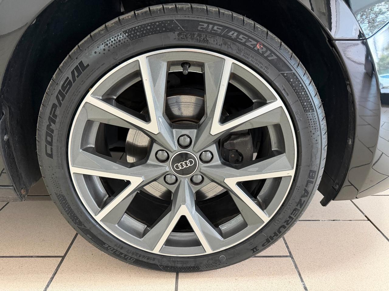 Audi A1 SPB 30 TFSI Identity Black 110CV LED/NAVI/17"