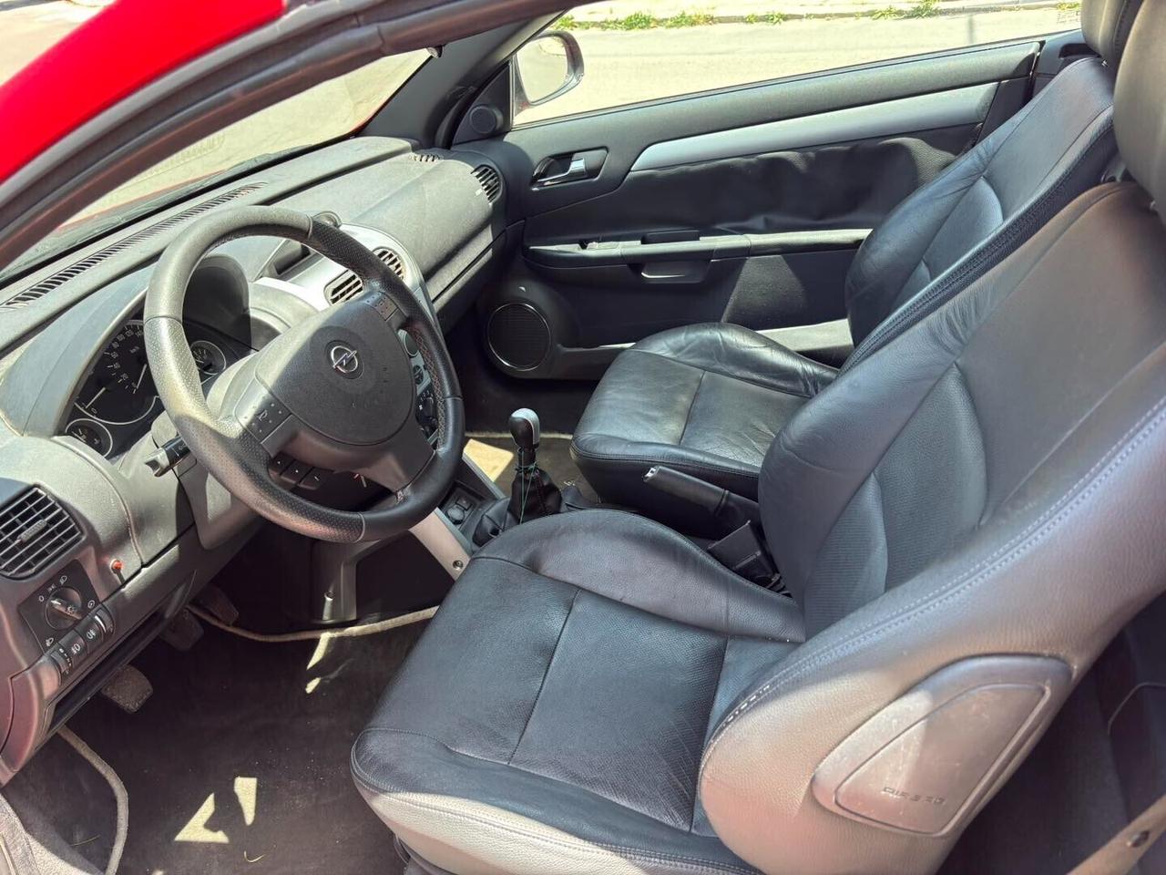 Opel Tigra TwinTop 1.4 16V Sport