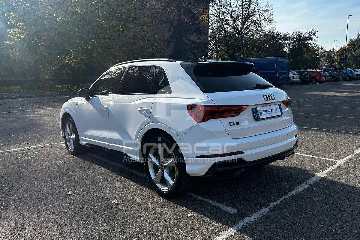 AUDI Q3 45 TFSI e S tronic S line edition