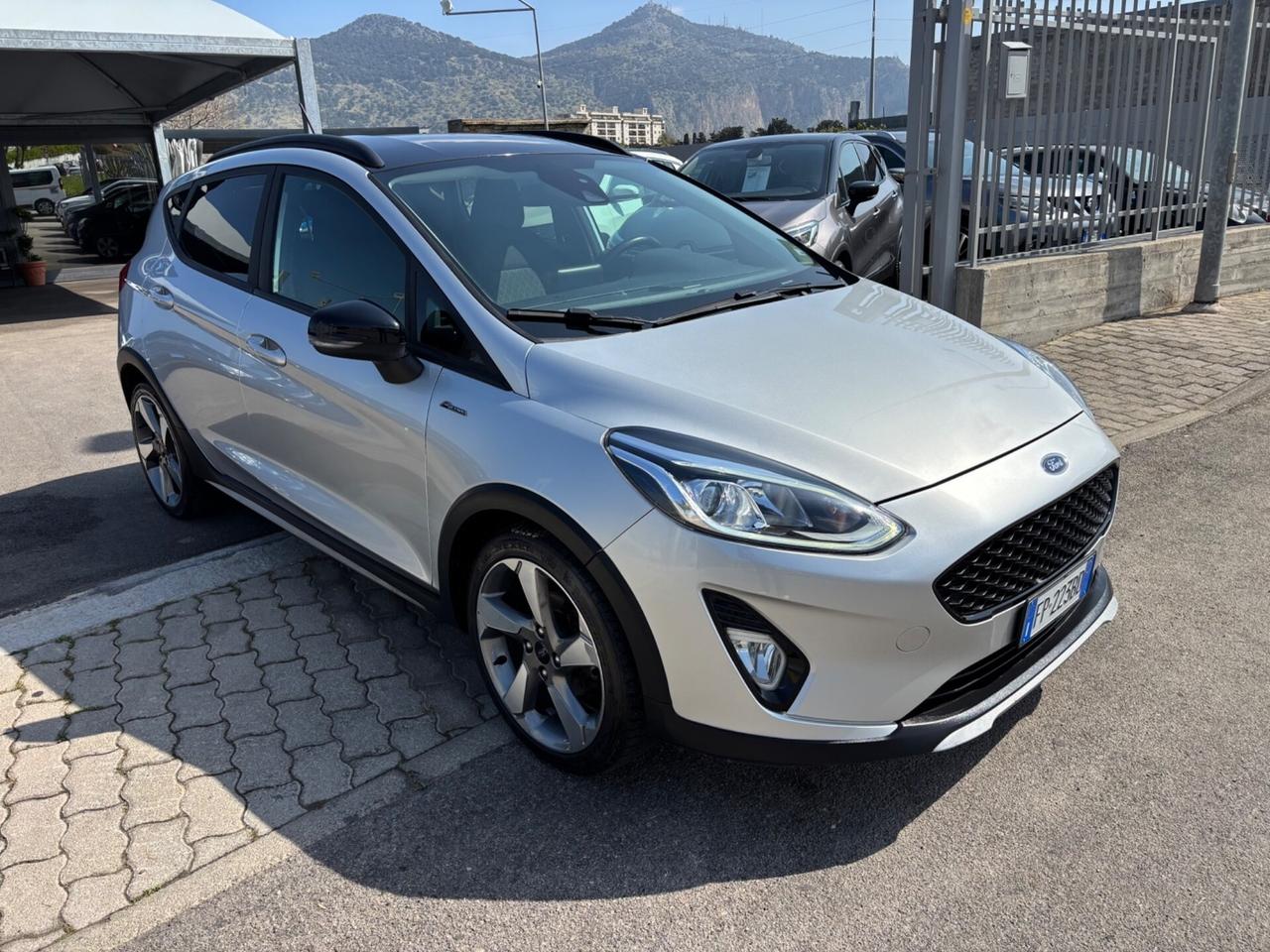 Ford Fiesta 1.5 TDCi 5 porte ST-Line
