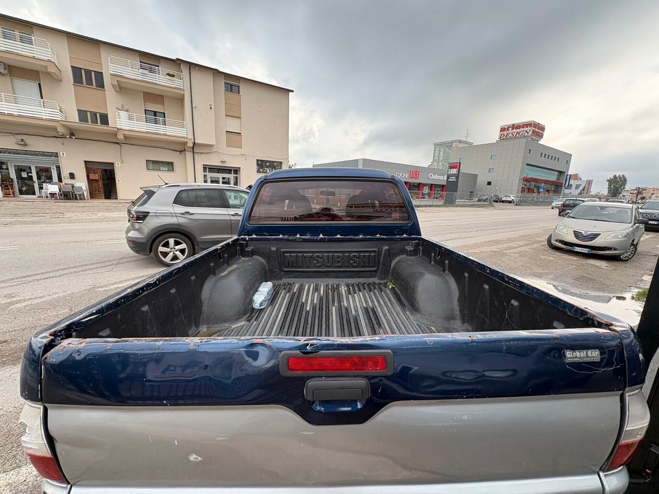 Mitsubishi L200 2.5 TDI 4WD Club Cab Pick-up GLS