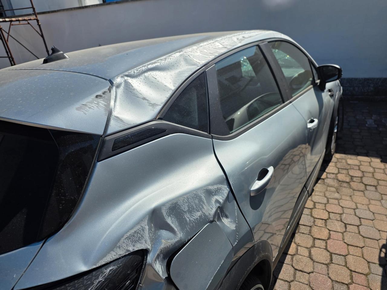 Renault Captur TCe 100 CV GPL Euro 6 D con 85000km.
