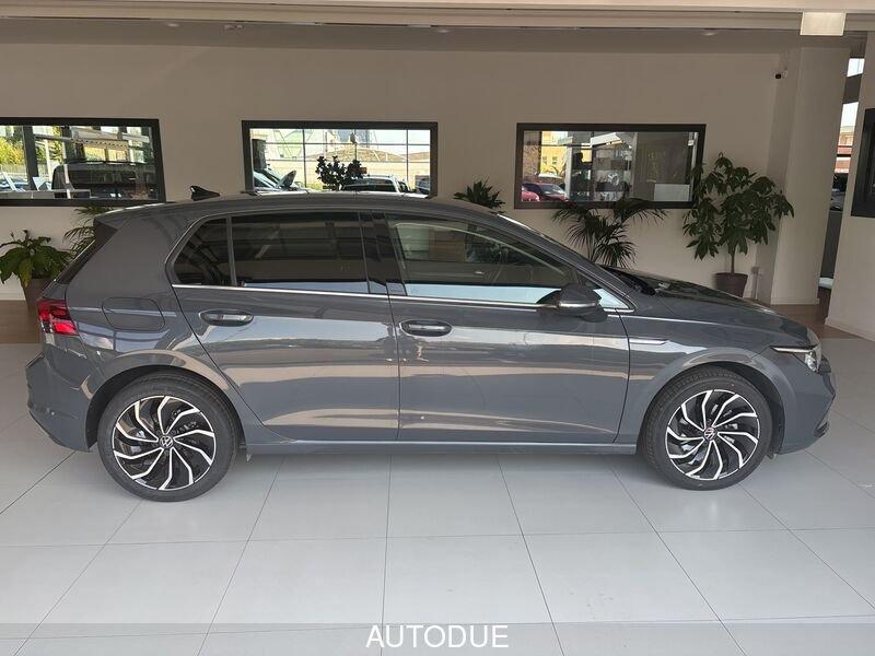 Volkswagen Golf 8 2.0 TDI STYLE 115CV DSG