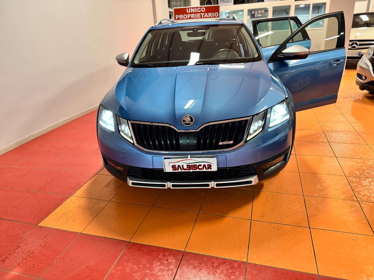 Skoda Octavia 2.0 TDI SCR 184 CV DSG Wagon 4x4 Scout