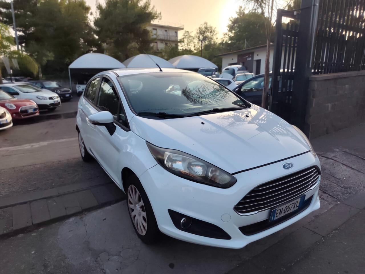 Ford Fiesta 1.4 5 porte Bz.- GPL