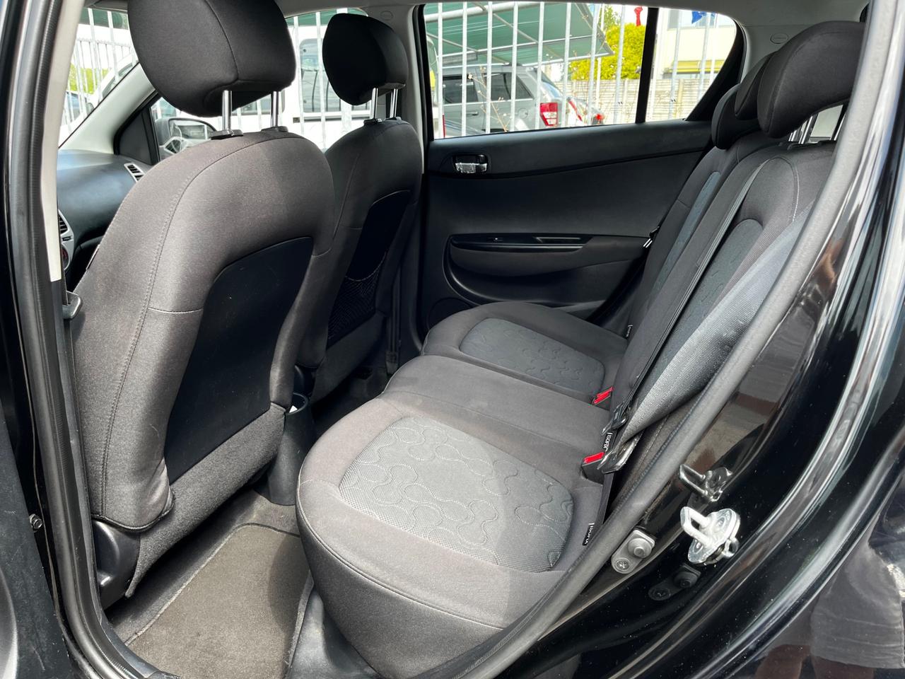 Hyundai i20 1.2 5p. Comfort FRIZIONE NUOVA - OK NEOPATENTATI