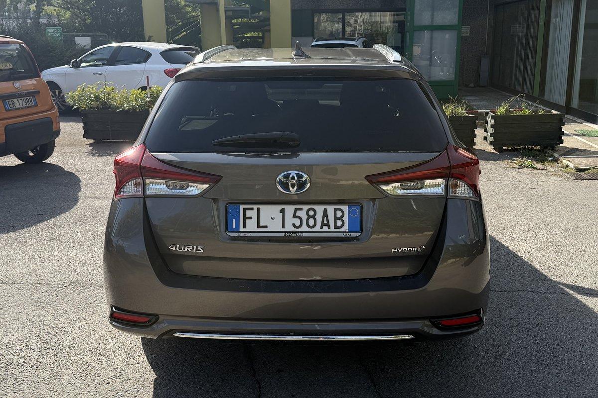 TOYOTA Auris Touring Sports 1.8 Hybrid Style