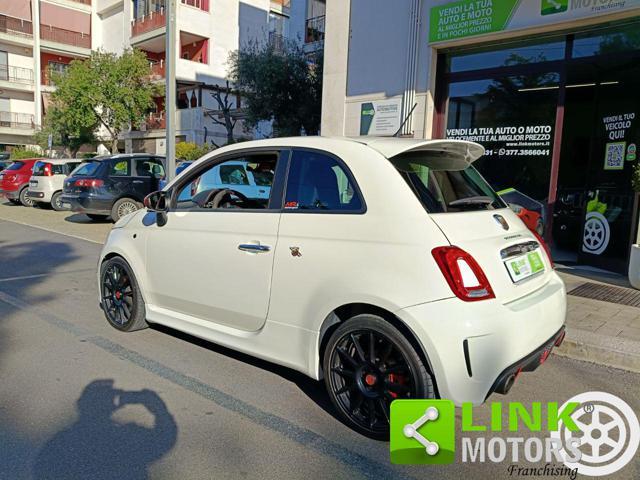 ABARTH 500 1.4 Turbo T-Jet esseesse