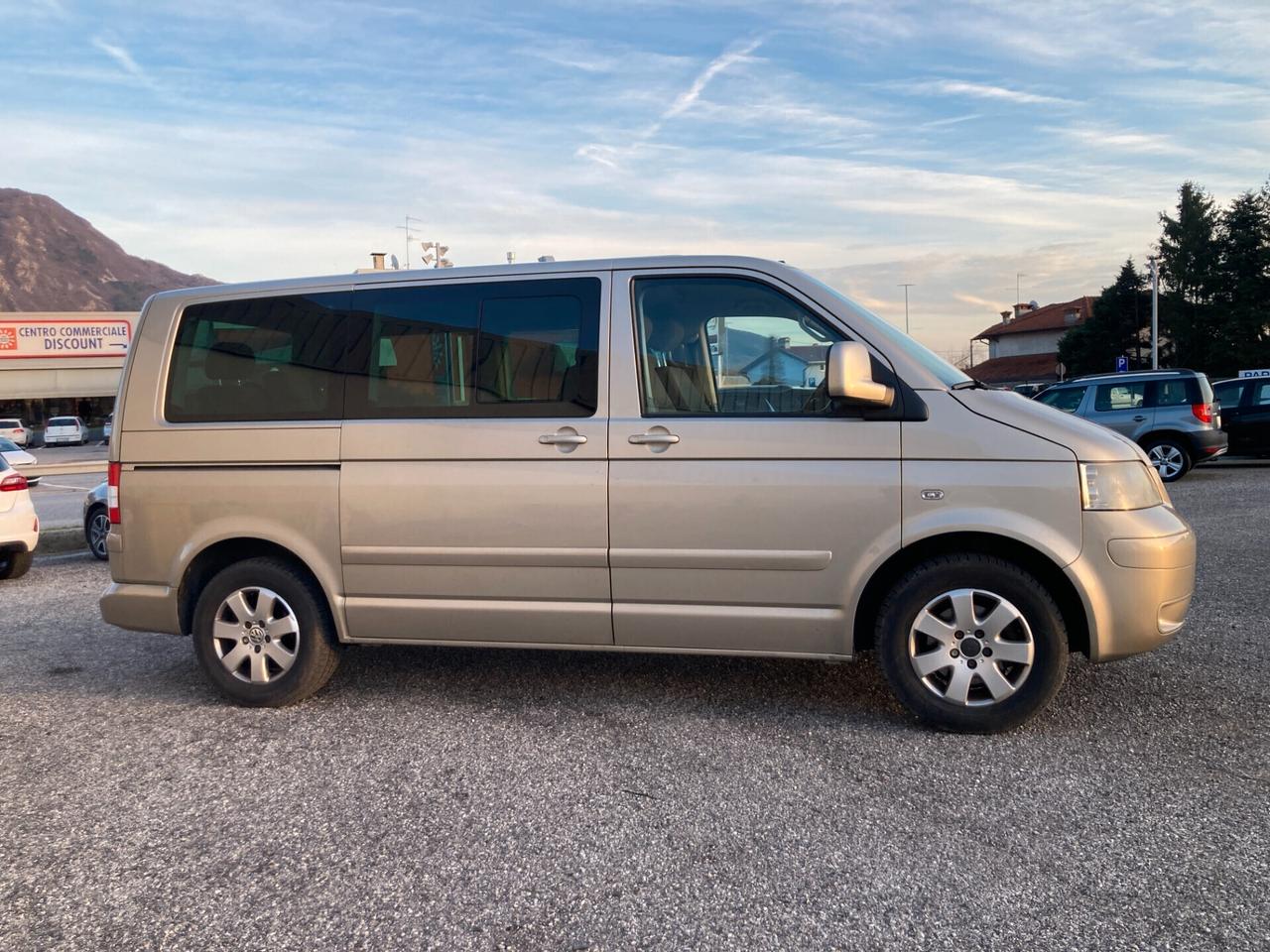 Volkswagen Multivan 2.5 TDI/174CV Highline