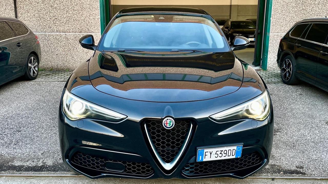 ALFA ROMEO STELVIO 2.2 TURBODIESEL AT8 Q4 190CV – LED, PORTELLONE ELETTRICO, CRUISE CONTROL