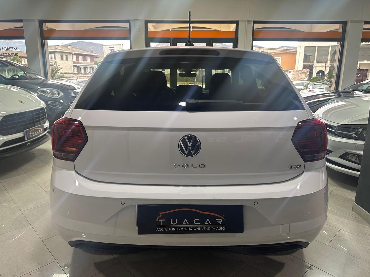 Volkswagen Polo 1.0 TGI Highline METANO KM C #8400