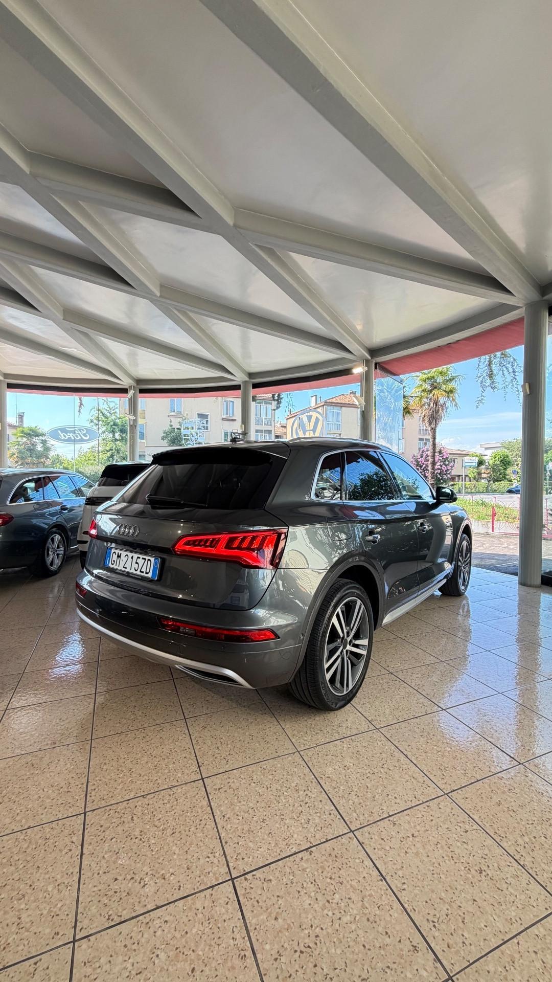 Audi Q5 2.0 TDI 190 CV quattro S tronic Business Sport