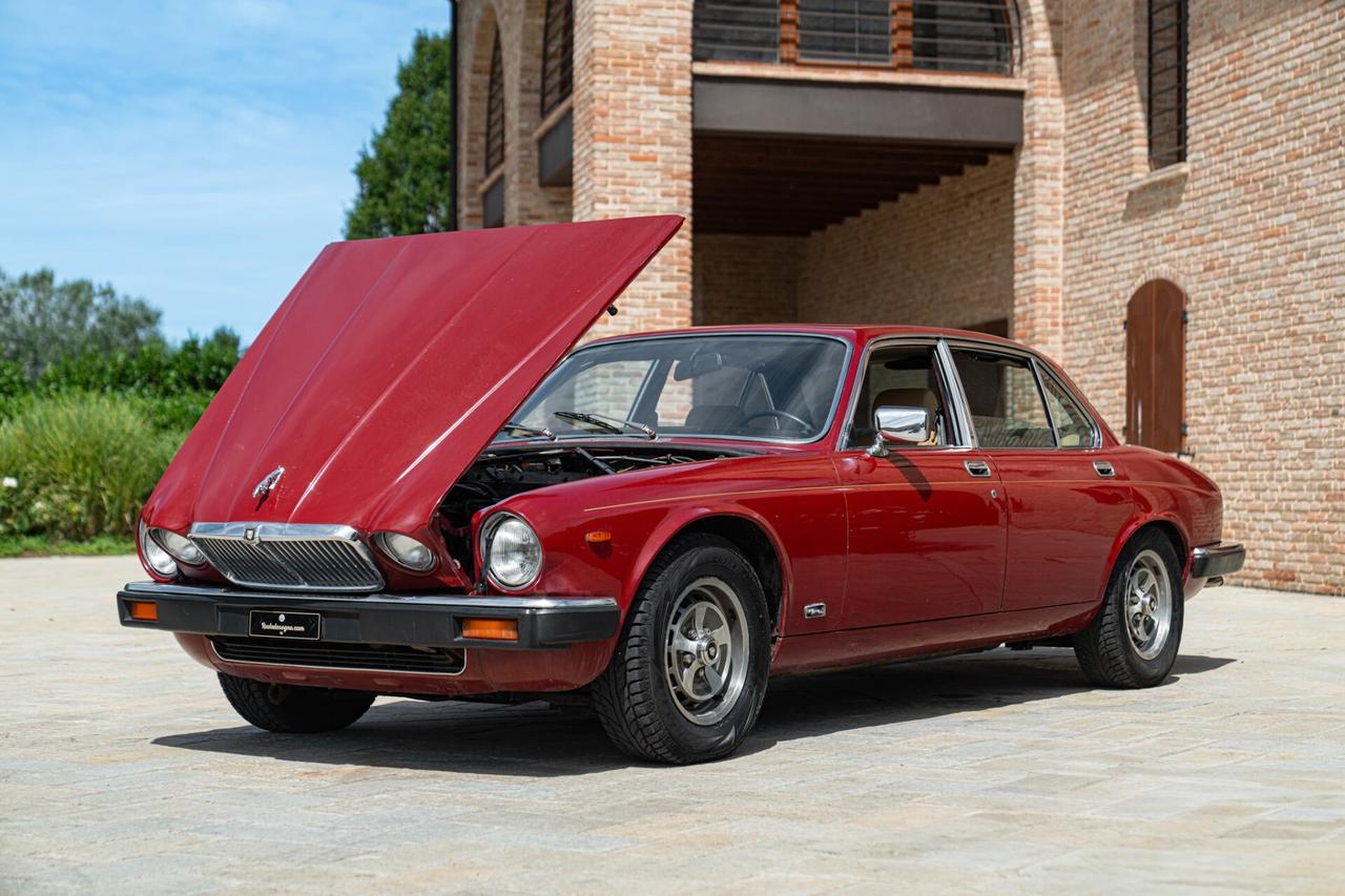 Jaguar XJ6 4.2 MANUALE - JAG00089