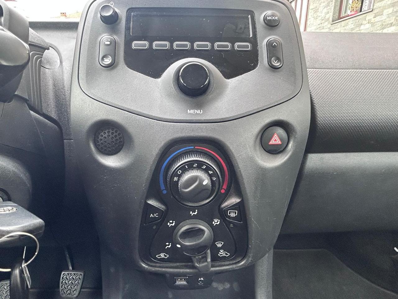 Toyota Aygo X Business 1.0 VVT-i #11773