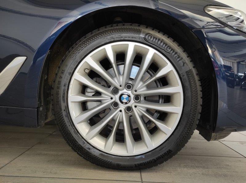 BMW Serie 5(G30/31/F90) - 520d 48V xDrive Touring Luxury