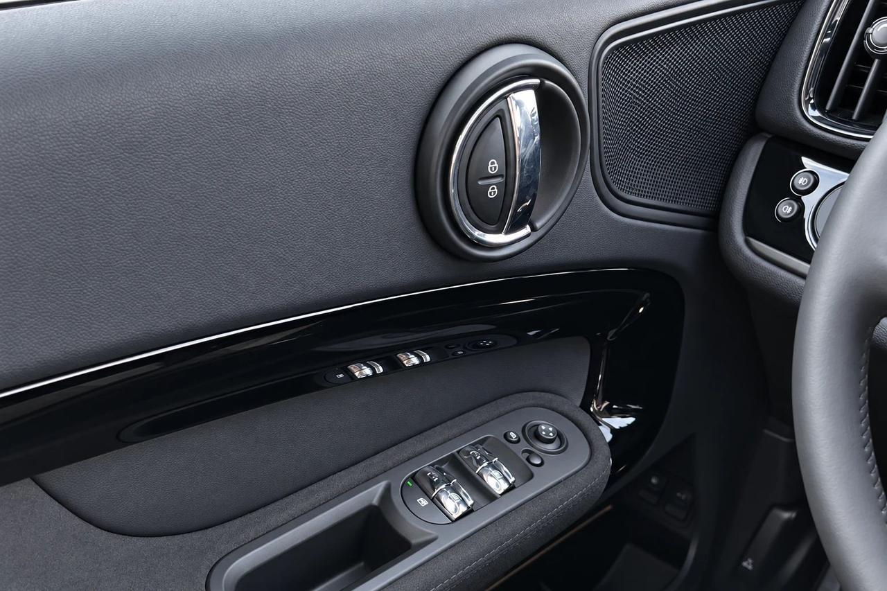 Mini Cooper SE Countryman Cooper COUNTRYMAN SE ALL4 YOURS AUTO