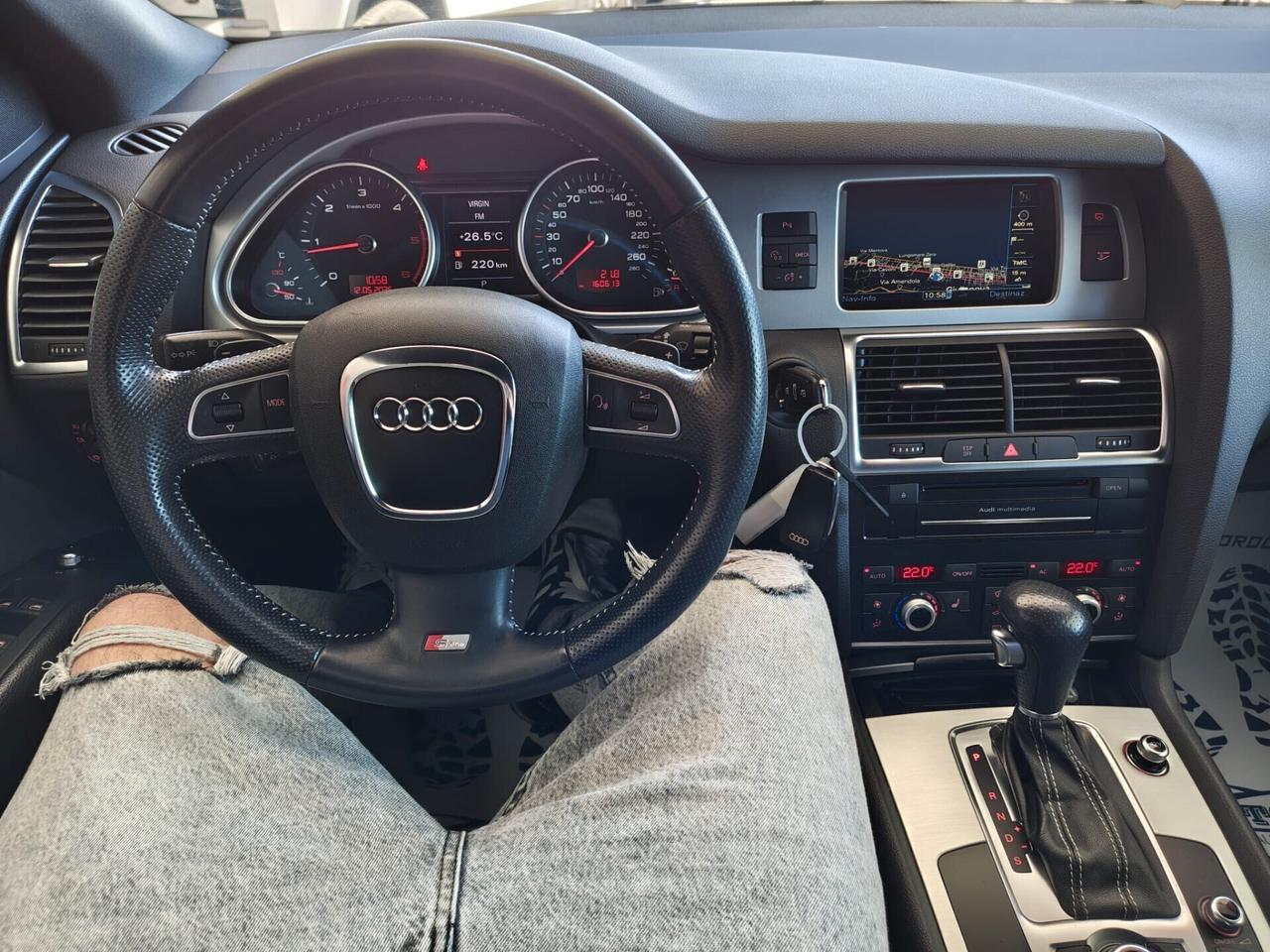 Audi Q7 3.0 TDI 240 CV quattro S-LINE GANCIO TRAINO UNIPRO