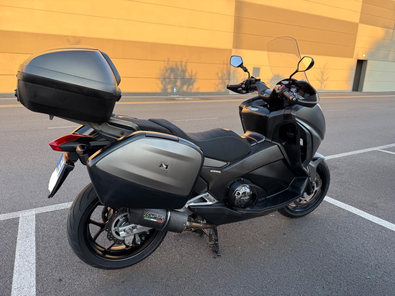Honda Integra 750 TRAVEL