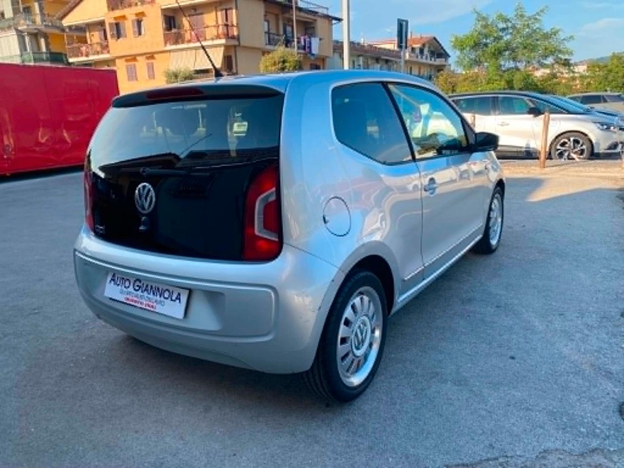 Volkswagen up! 1.0 3p. X Neopatentati a Prezzo