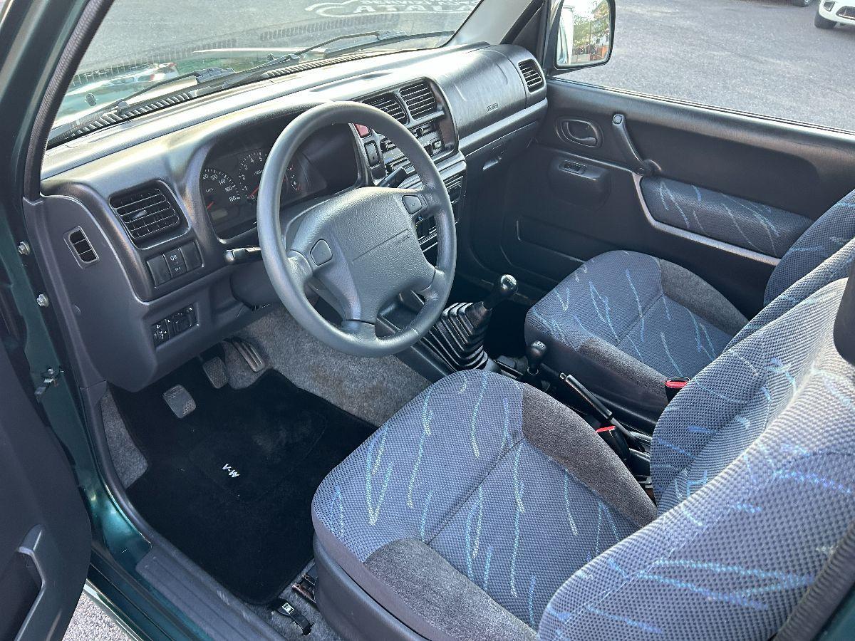 SUZUKI - Jimny - 1.3i 16V 4WD JLX