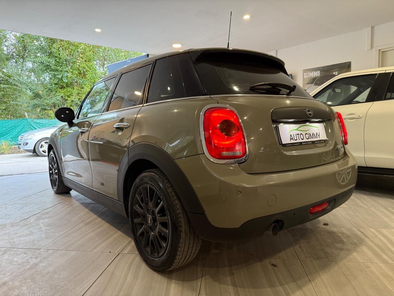 Mini one 1.5 Baker Street 2019 150.000KM
