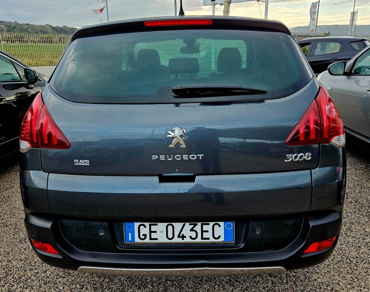 Peugeot 3008 130cv Allure - PARI AL NUOVO