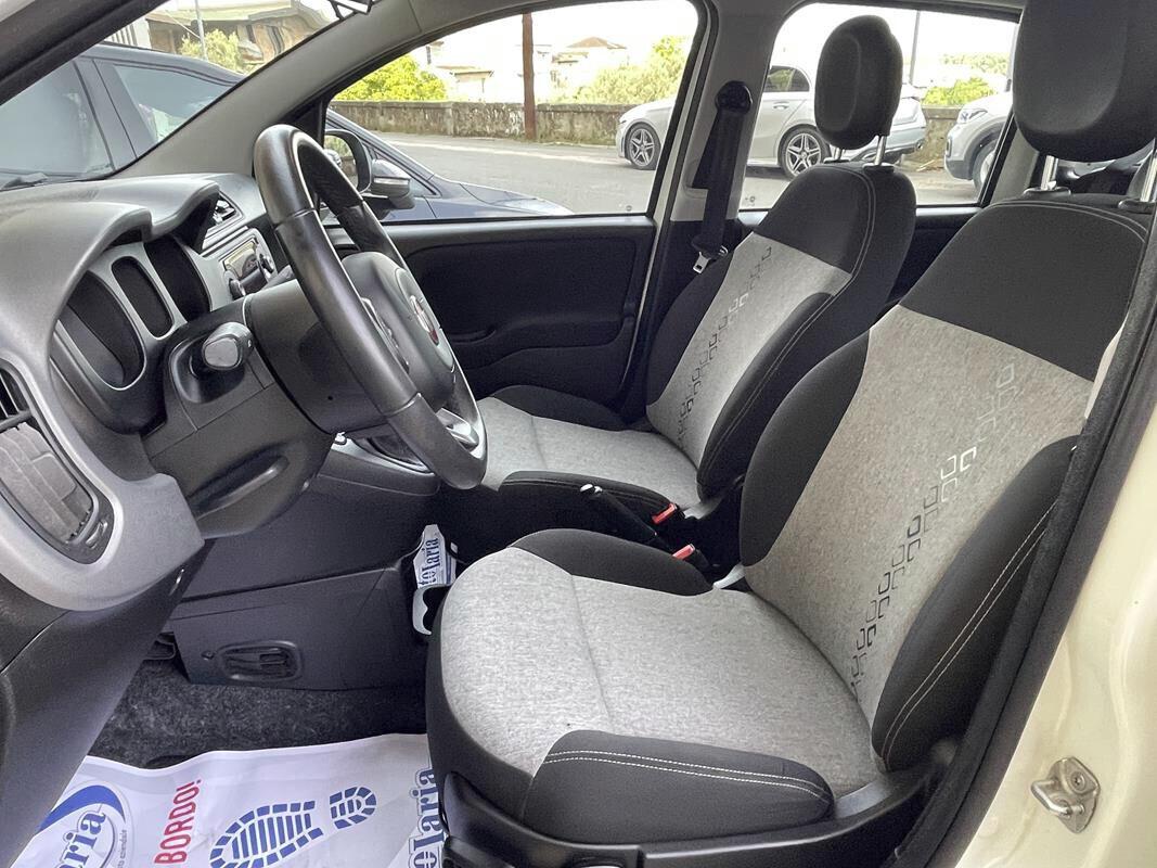 Fiat Panda 1.2 Lounge "Uconnect Bluetooth - Clima automatico -Volante multifunzione " Aziedali
