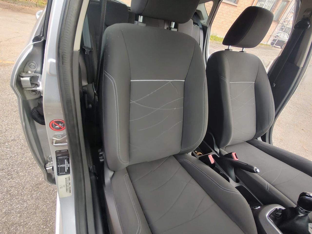 Ford Fiesta 1.4 5 porte Bz.- GPL Titanium, OK NEOPATENTATI, GARANZIA L.12 MESI