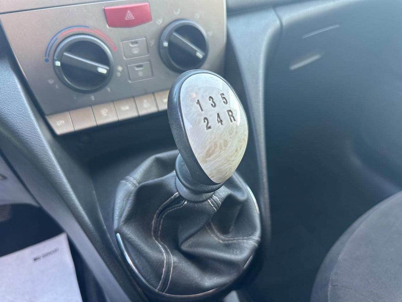 Lancia Ypsilon 1.4 Argento 77CV 129.000KM ANNO 2007