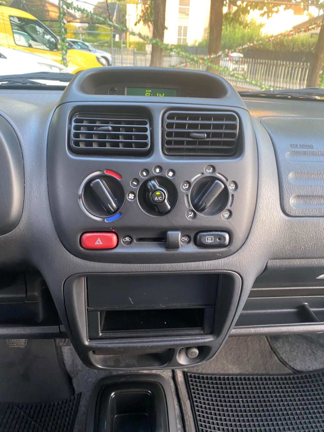 Suzuki Ignis 1.3i 16V cat 4WD GL NEOPATENTATI!!!