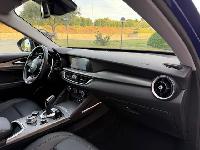 ALFA ROMEO Stelvio 190CV Q4 SPRINT+F1+19Y+PINZEGIALLE+VSCURI