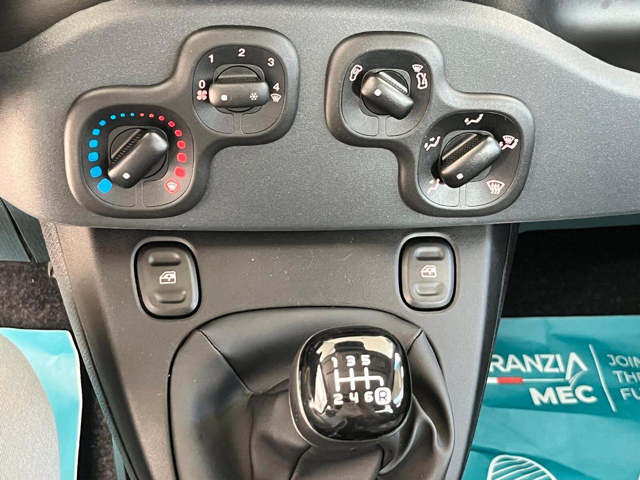 Fiat Panda 1.0 FireFly S&S Hybrid Pandina