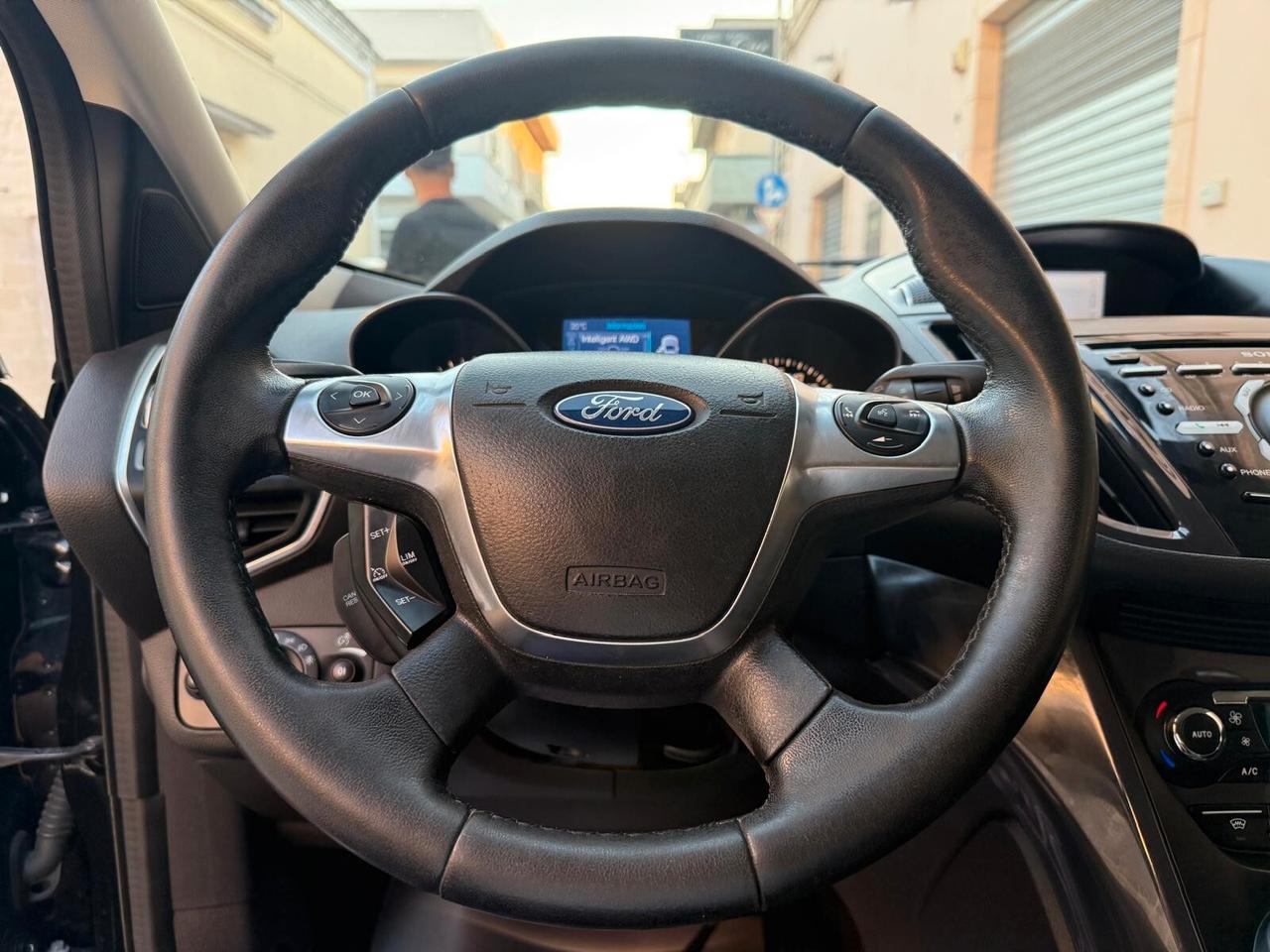 FORD KUGA TITANIUM 2.0 POWERSHIFT 140CV PELLE NAVI CAM ANNO 2014