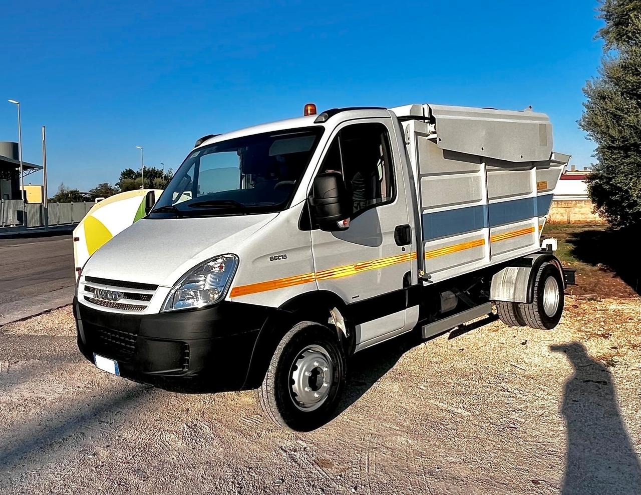 IVECO DAILY 65C15 COMPATTATORE RIBALTABILE – ANNO 2007