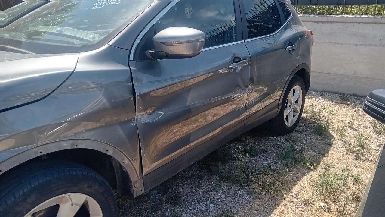 Nissan Qashqai 1.5 dCi Acenta SINISTRATO