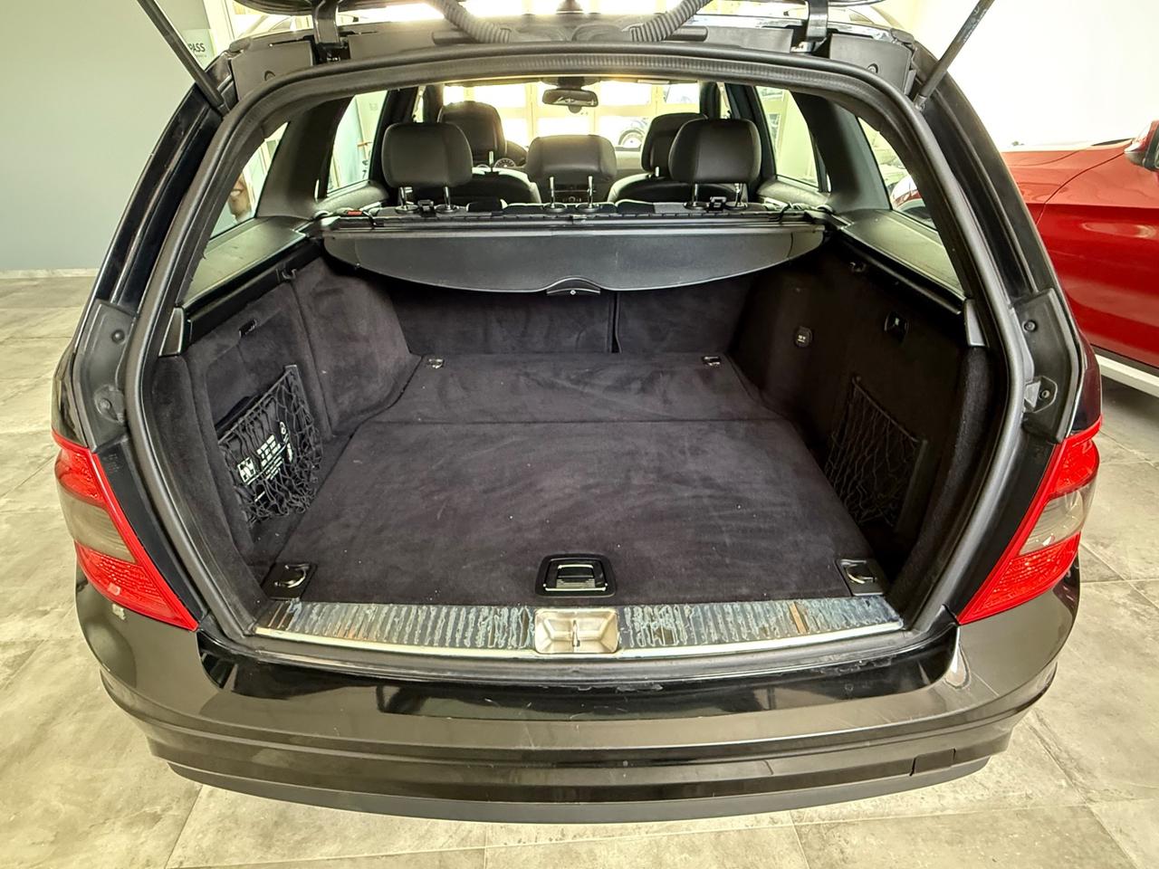 Mercedes-benz C 220 C 220 CDI BlueEFFICIENCY Avantgarde AMG