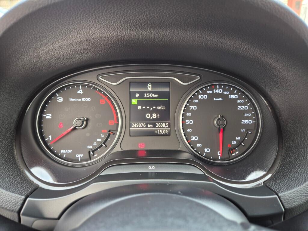 Audi A3 SPORTBACK 1.6 TDI SPORT NAVI LED