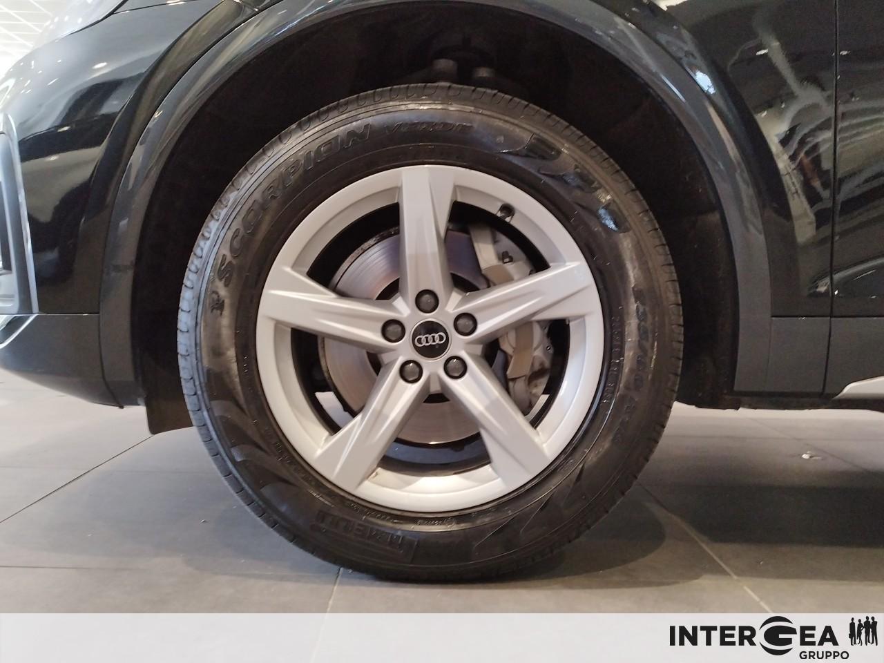 AUDI Q5 40 2.0 tdi mhev 12V Business quattro s-tronic