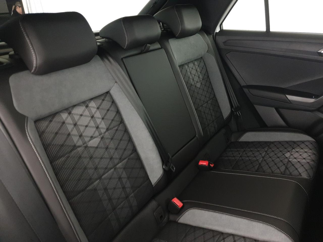 Volkswagen T-Roc 1.5 tsi r-line plus dsg