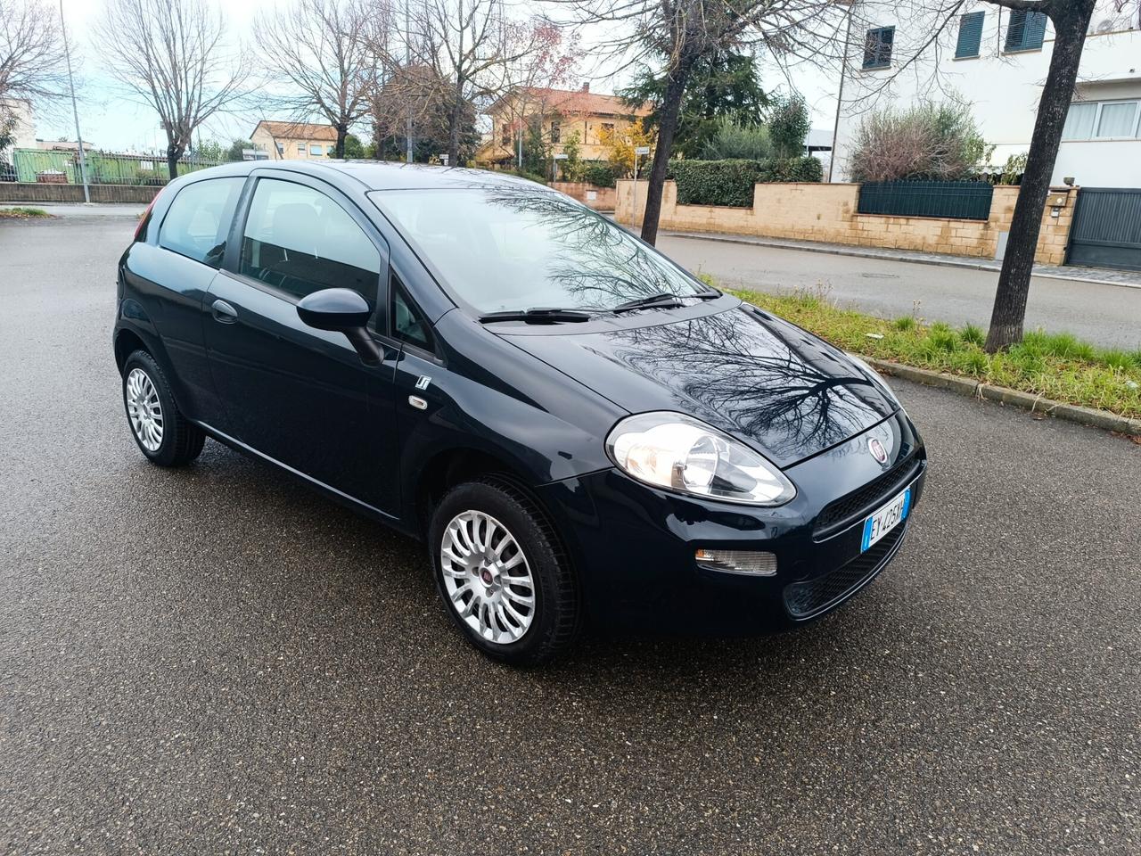Fiat Punto 1.4 natural Power 2015 SOLO 134.000 KM