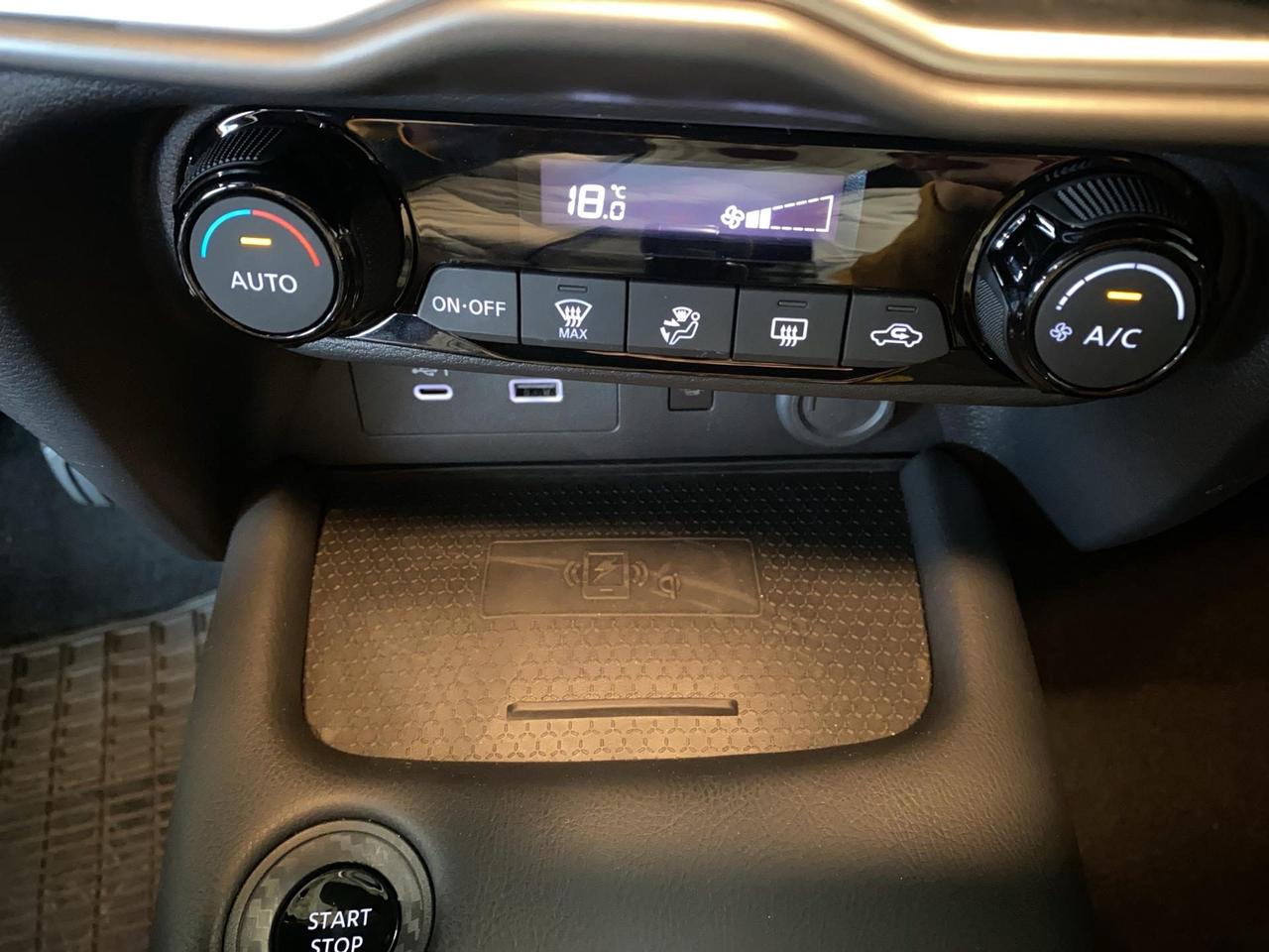 Nissan Juke 1.6 hev N-Connecta