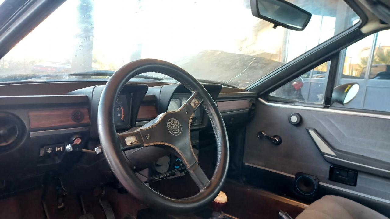 Alfa Romeo Alfetta GTV 2.0 L 131 CV ARIA CONDIZIONATA