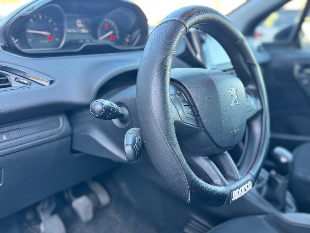 Peugeot 208 BlueHDi 75 5 porte Allure 2016