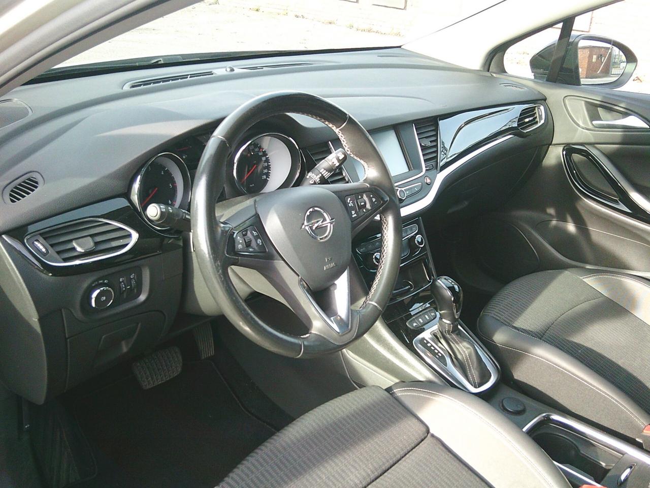 Opel Astra 1.5 CDTI 105 CV S&S Sports Tourer Business Elegance