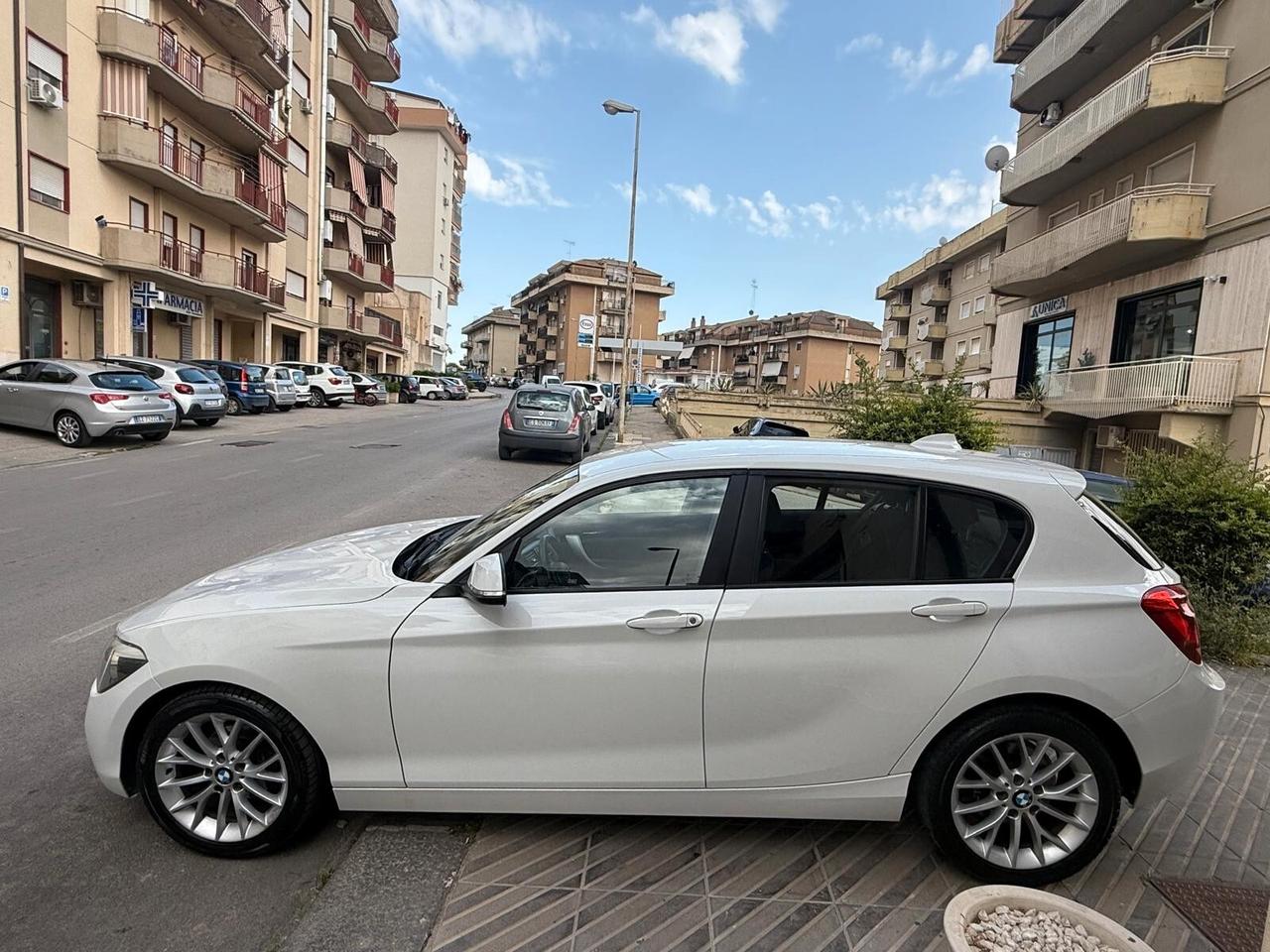 Bmw 116 116d 5p. Urban